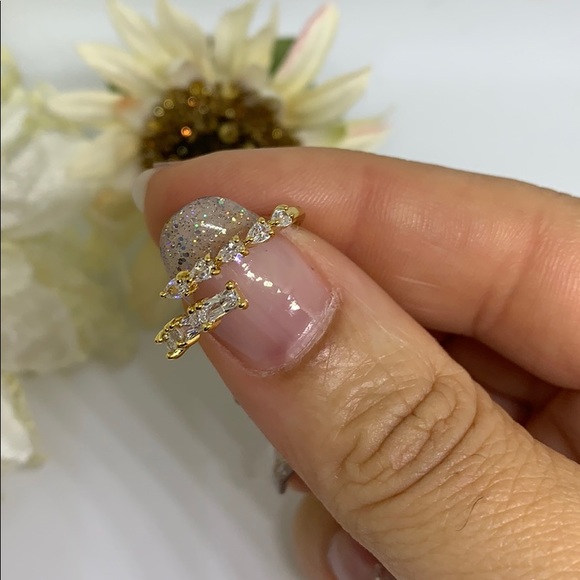 Adjustable Crystal Ring - [JW-124] - Picture 7 of 8